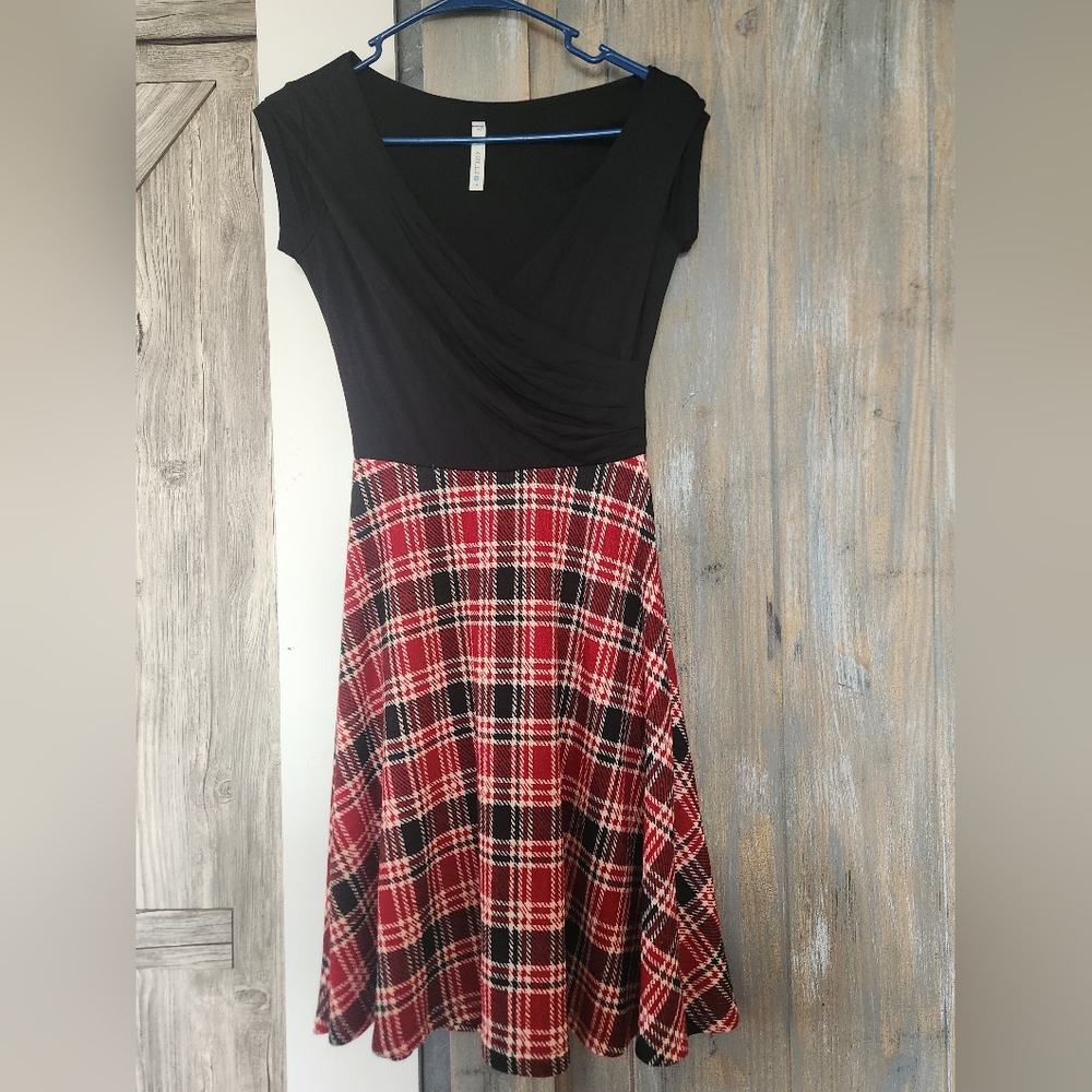 Gilli Black Top Red Plaid Skater Dress